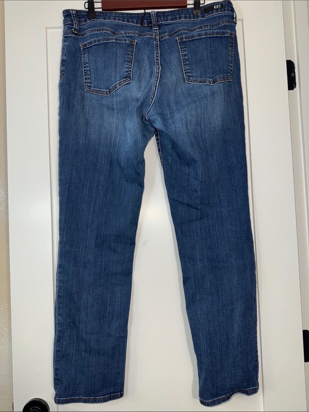 Kut from the Kloth Women's Straight Leg Jeans Medium Blue Wash Sz 14 bootcut - Picture 4 of 4